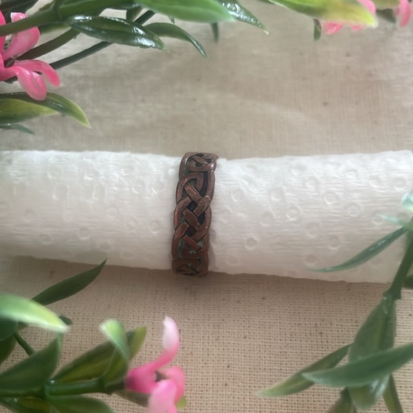 Vintage Copper Braided Ring, Size 7.5 - Picture 6 of 8